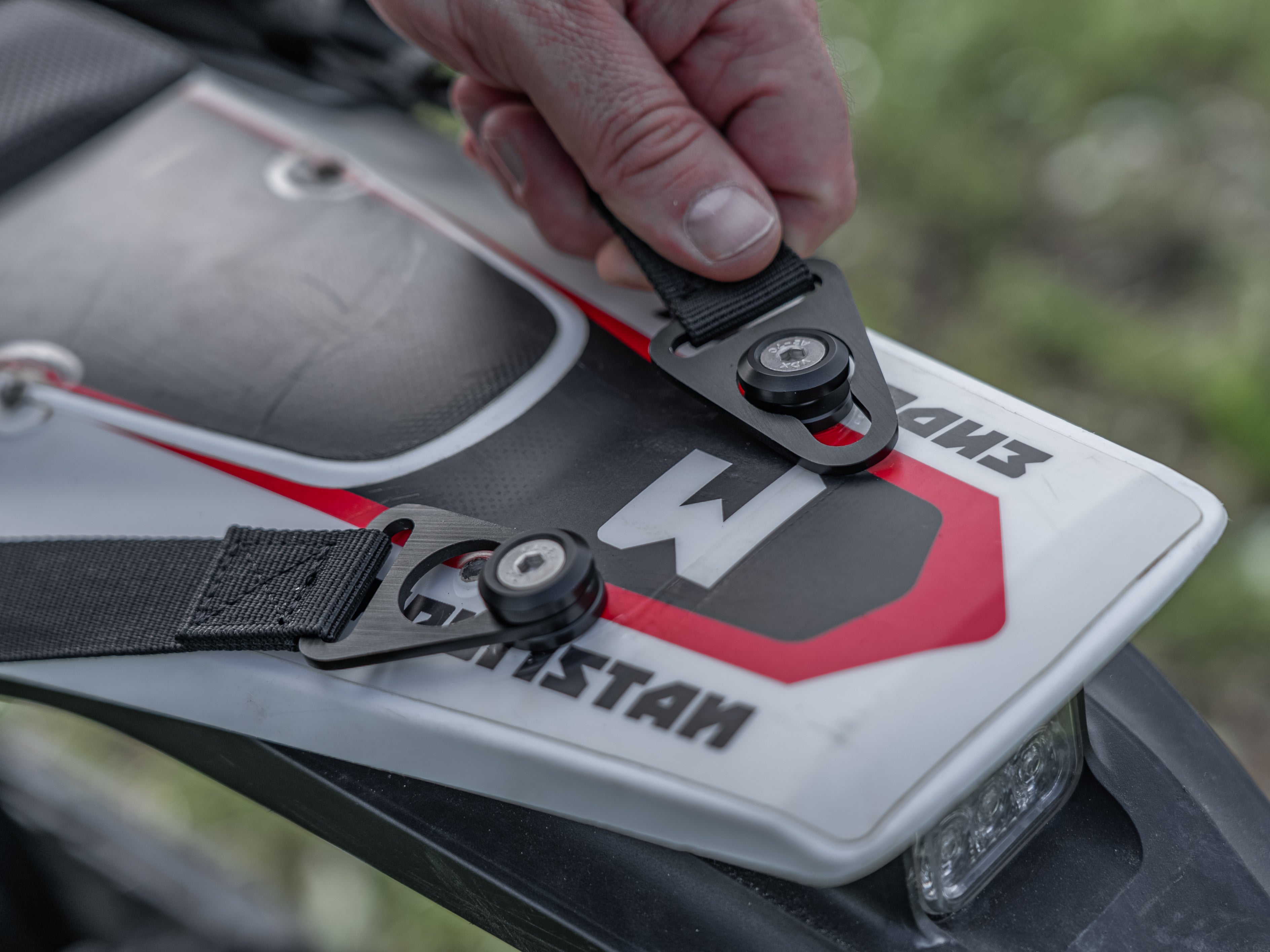 BLIZZARD 2 BISAGE ZA MOTOR