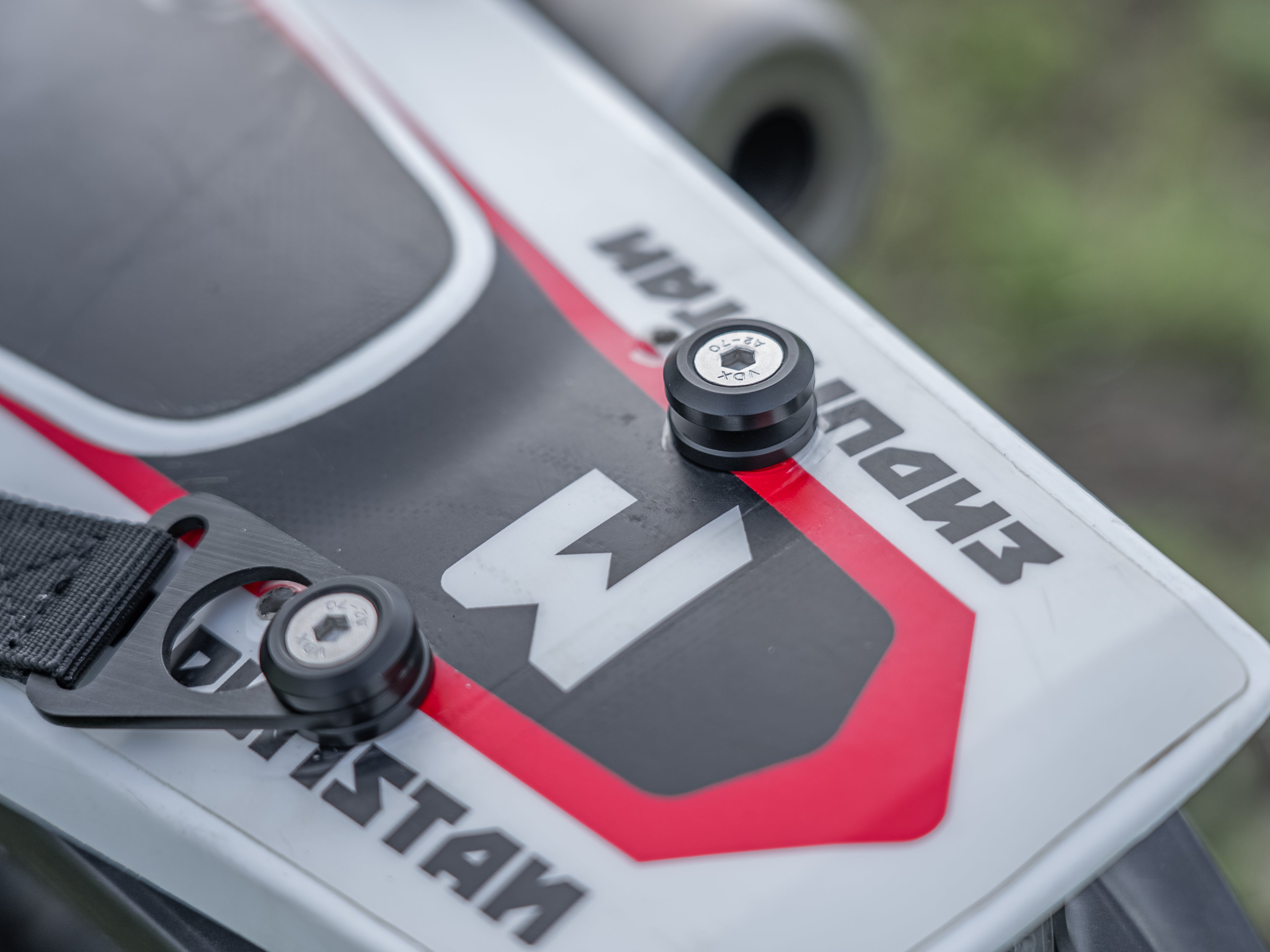 BLIZZARD 2 BISAGE ZA MOTOR